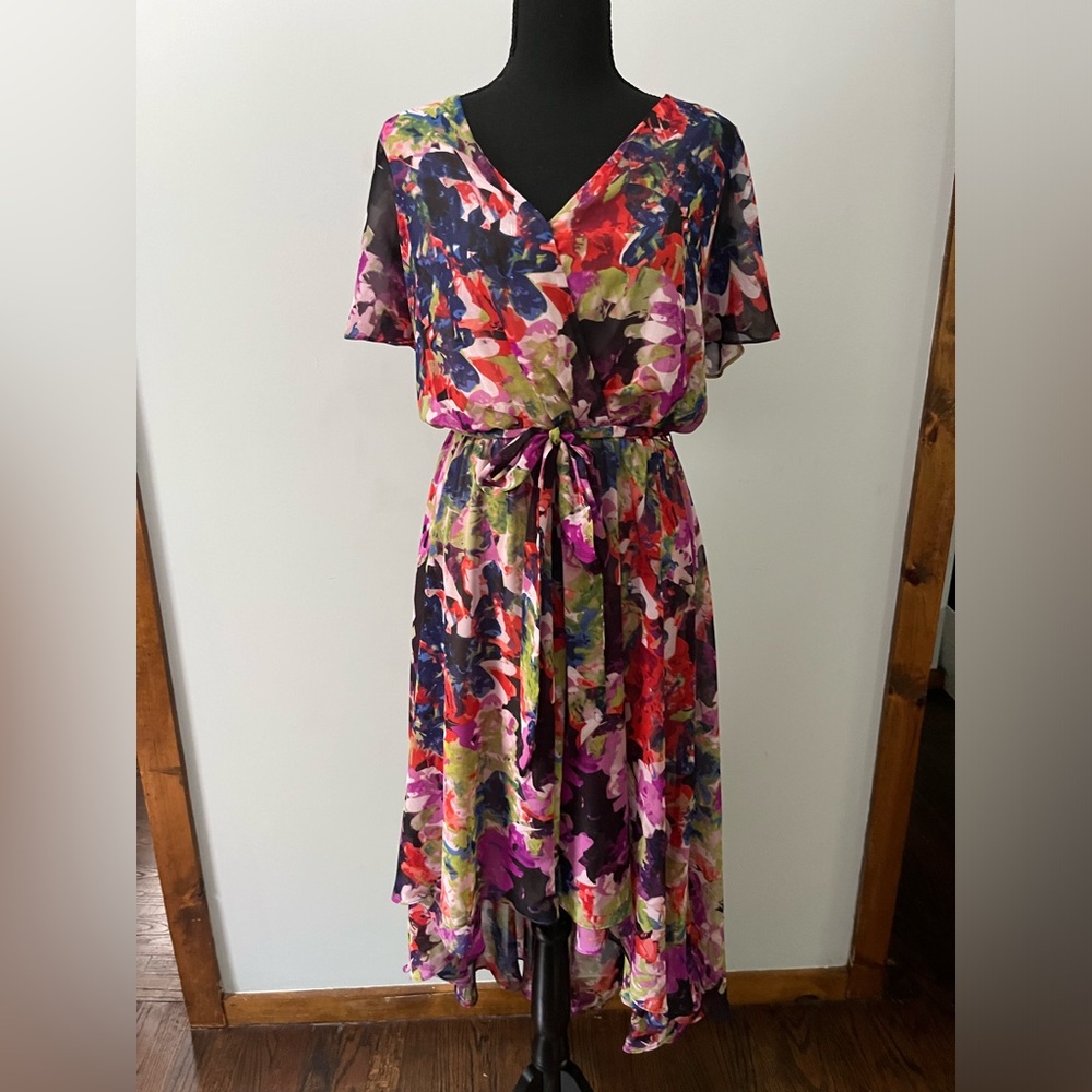 London Times Floral print tie waist maxi dress